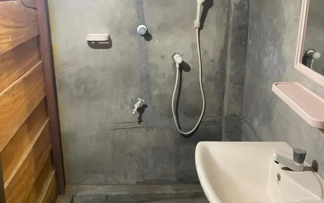 Lemon Tree Hostel