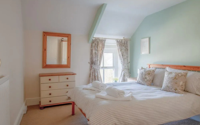 Berry Hall - Porty Eynon