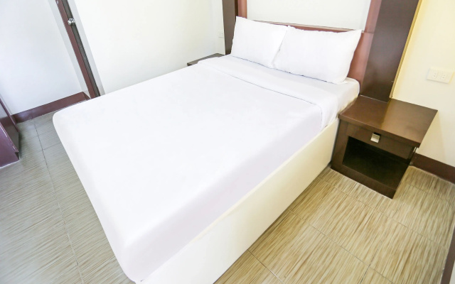 Jrja Suites by OYO Rooms