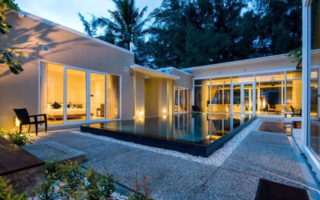 Отель Excellence Beachfront Villa Таиланд, пляж Май Кхао - отзывы, цены и фото номеров - забронировать отель Excellence Beachfront Villa онлайн вид на фасад