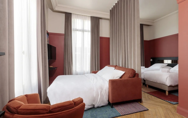 Frenchdoor Tours Corneille