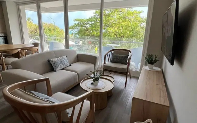 Bayside 201 Apartments