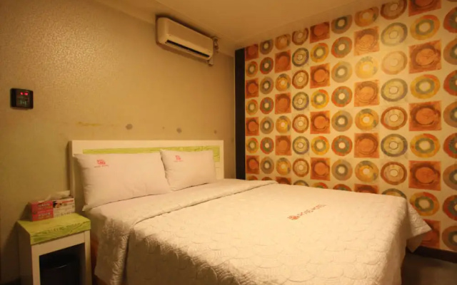 Rose Motel