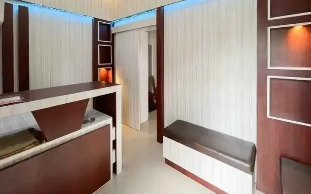 De Farasat Hotel