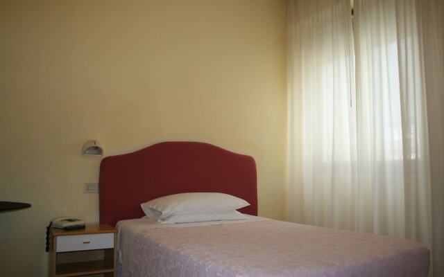 Hotel Risorgimento Кьянчиано Терме комната для гостей