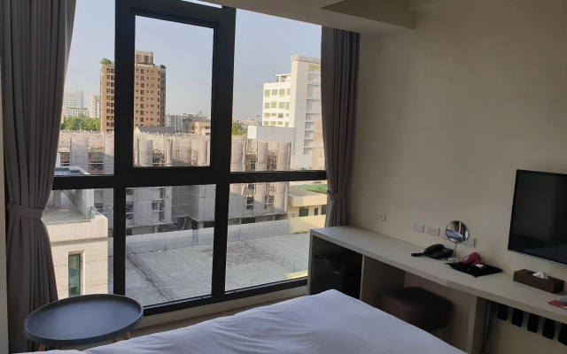 CHECK inn Express Taichung Fuxing