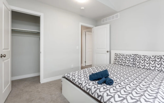 Luxury Entire house mins Niagara falls & Brock uni