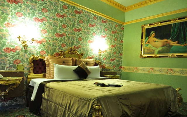 The We Hotel