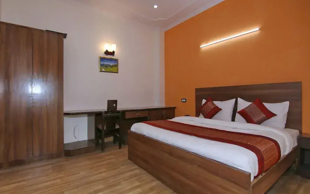 OYO 13051 Hotel Gurgaon Palace