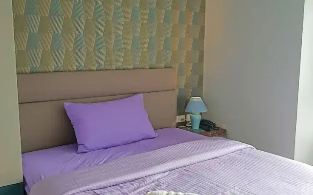 1BR Centric Sea 812 With Infinity Pool