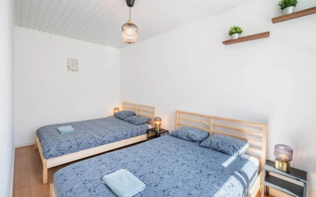Large Antwerp City Center Apartments2bbns