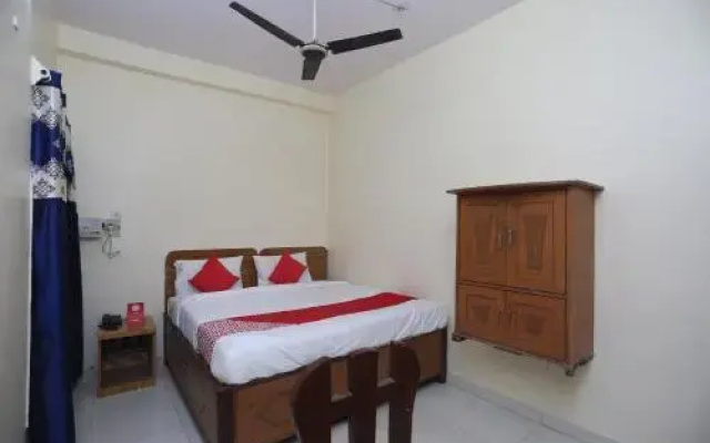 Oyo 23577 Hotel Awadh