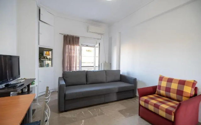 Dimotiko Theatro metro st. 1 bedroom 4 pers. flat