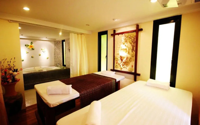 The Cinnamon Art Resort and Spa