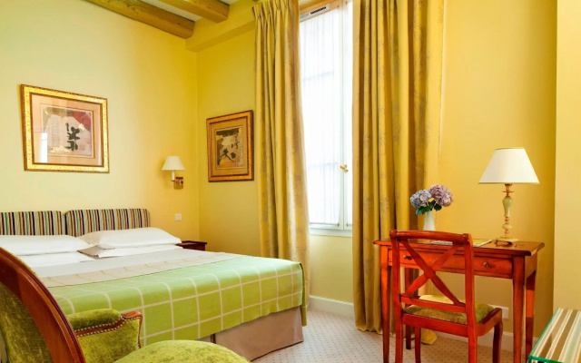 Le Relais Saint Honoré