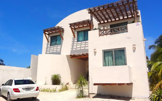 Lemnus Luxury villa walking distance to Chicxulub