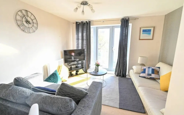 Tennyson Two Bedroom Apartment