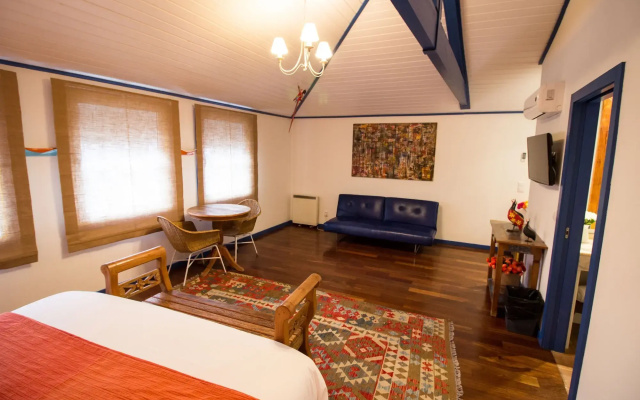 Miragaia House