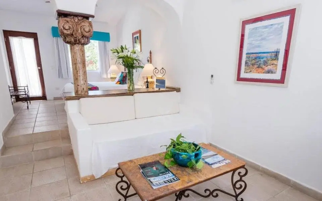 El Encanto Inn