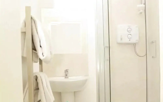 Charles St Serviced Accommodation