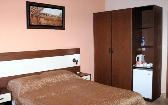 Pameer Hotel
