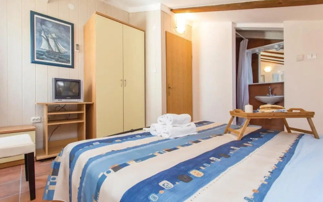 Awesome Home in Klimno With Wifi and 3 Bedrooms