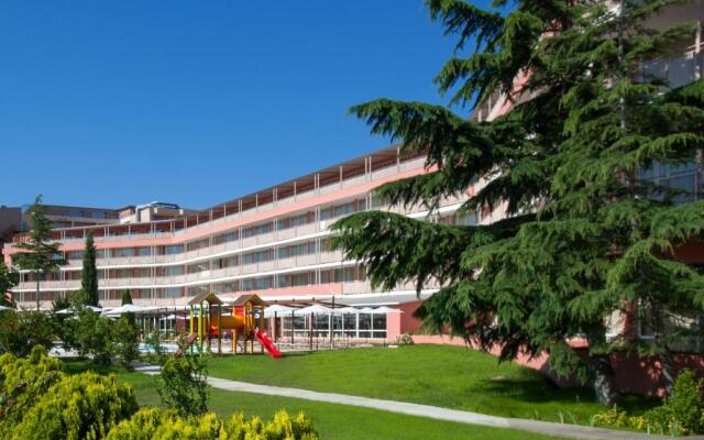 Отель Cook's Club Sunny Beach вид на фасад