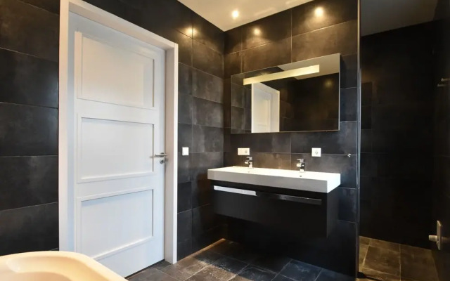 Modern Villa in Harderwijk with Hot Tub