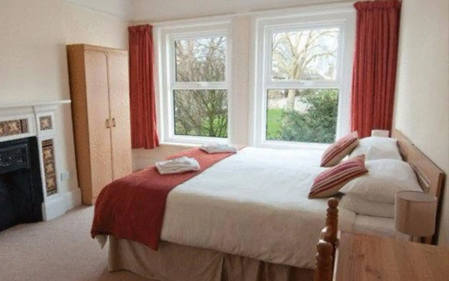 A&B Guest House Cambridge