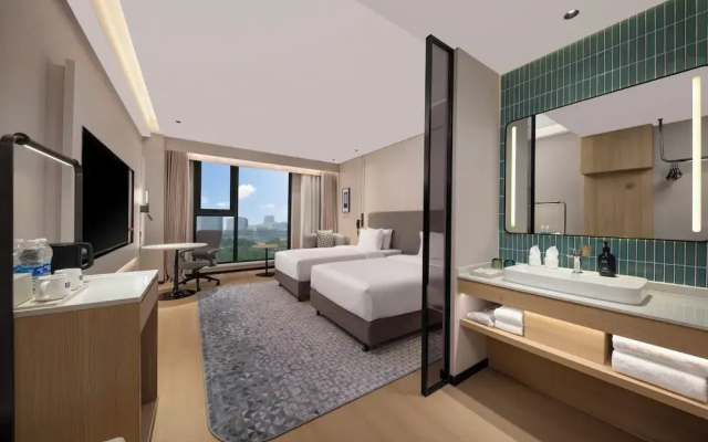 Holiday Inn Express Gongyi City Center by IHG