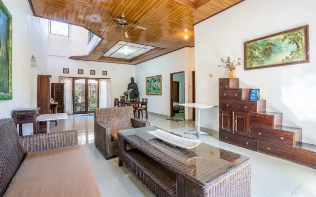 Inari Villa Nusa Dua