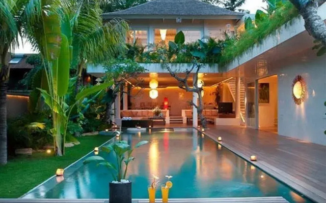 Villa Umah Pesisi