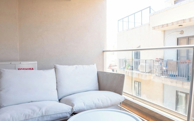 Ultra Modern Apartment off St Julian's