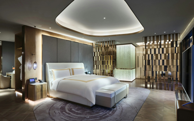 InterContinental Shanghai Wonderland by IHG