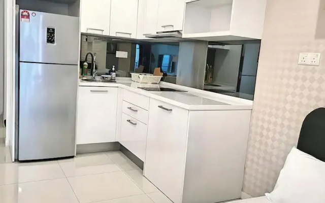 Summer suites klcc By Regal Homes
