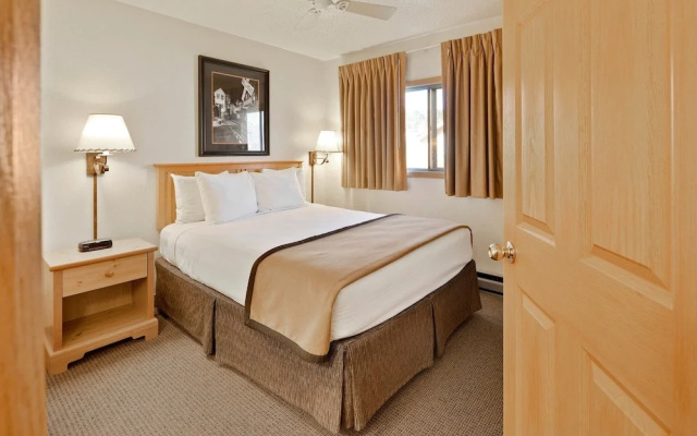EverSpring Inn & Suites Hill City