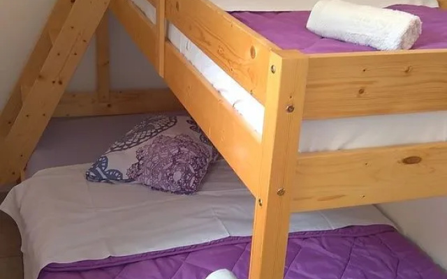 House With 2 Bedrooms in Krnica, With Enclosed Garden and Wifi Near the Beach