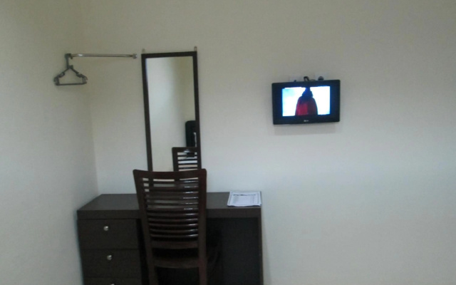 Mahkota Hotel Genteng