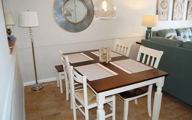 Gulf Village 413