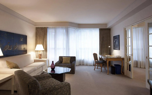 Metropolitan Hotel Vancouver by Marriott