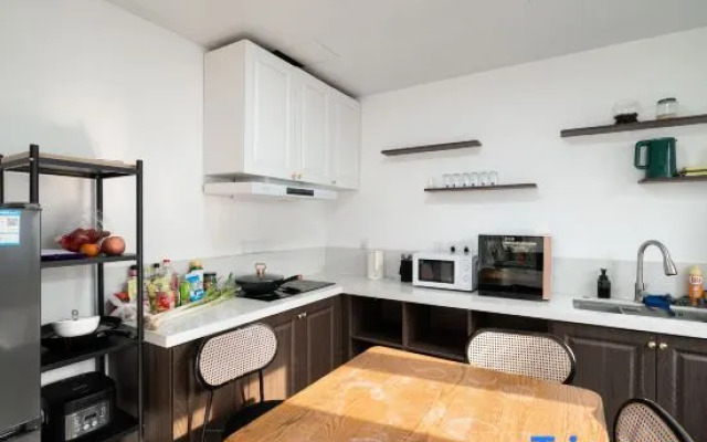 Jiebai Homestay (Beijing Universal Studios)
