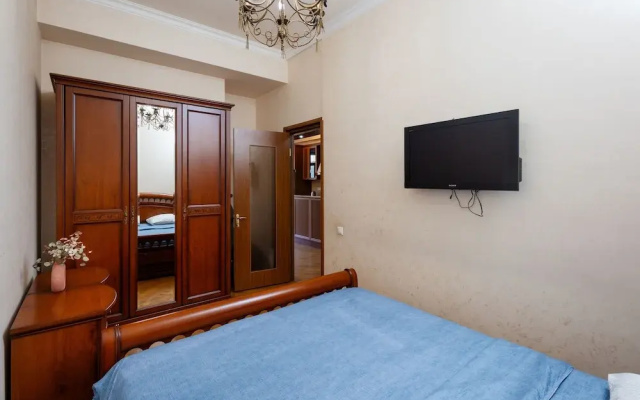 Apartment by Luxe Group DI888