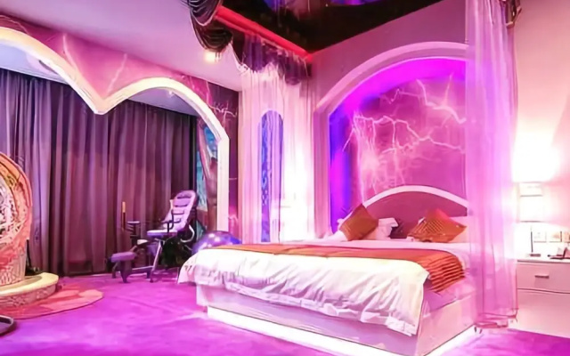 Boli 24 Fang Theme Hotel