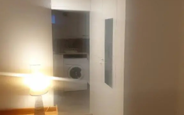 Studio 25m2 indépendant sous-sol