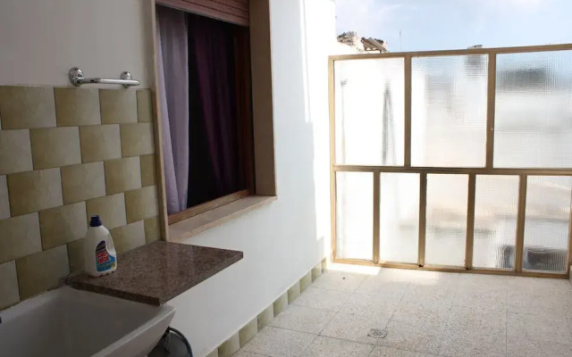 Cheap Apartment in Gallipoli Area