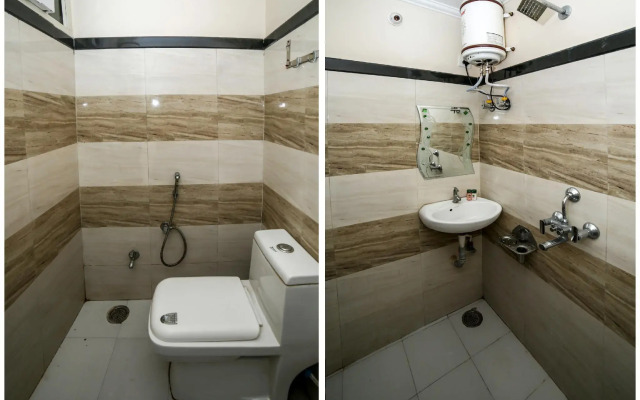 OYO 18651 Hotel Sharda