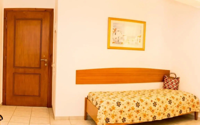 Villa Aphrodite Hotel Apartments Studios by Estia