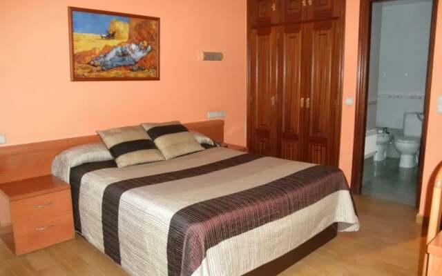 Отель Hostal Carbonara Испания, Ла-Корунья - отзывы, цены и фото номеров - забронировать отель Hostal Carbonara онлайн вид на фасад