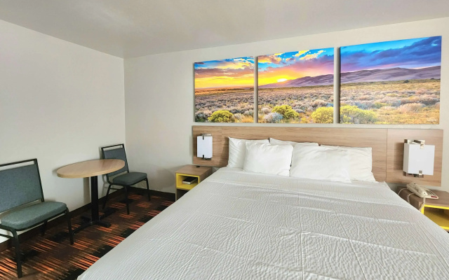 Days Inn by Wyndham Lumberton