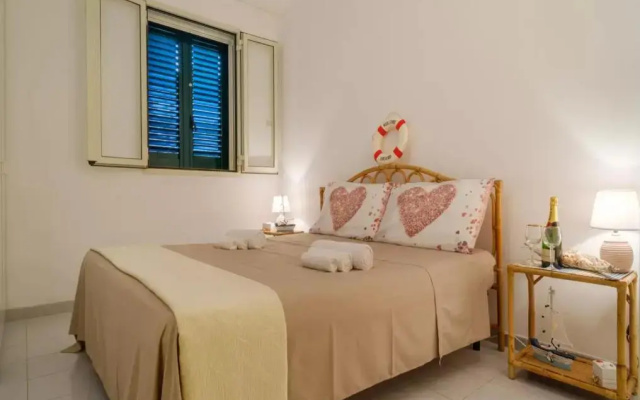 Villa With Climate, Wi-fi and Private Parking